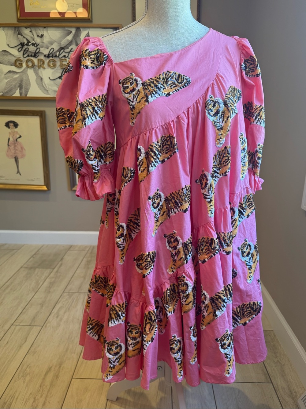 New! QUEEN OF SPARKLES Pink Sequin Tiger Print Asymmetrical Poof Sleeve Dress - Picture 7 of 12